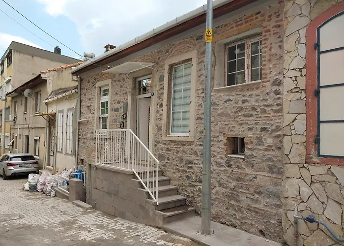 Beautiful Stone In Cool District דירה איזמיר